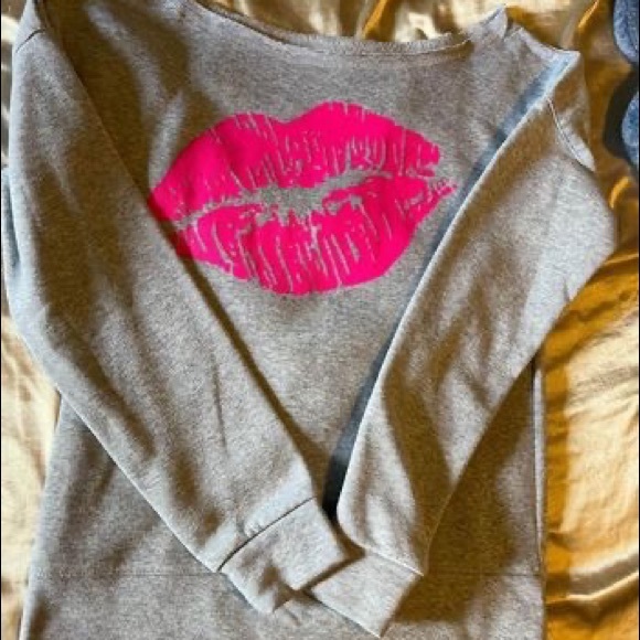 Pullover Sweater - Picture 1 of 1